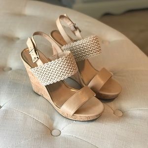 Jessica Simpson Tan Wedges